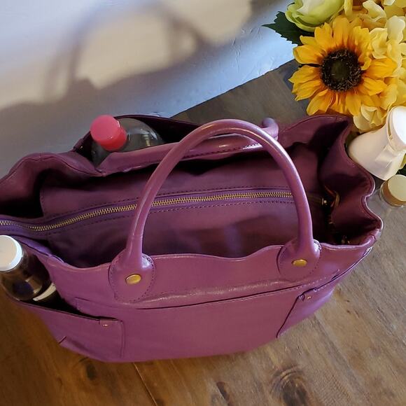 Marc by Marc Jacobs Preppy Lamb Leather Hayley Tote - Picture 6 of 16